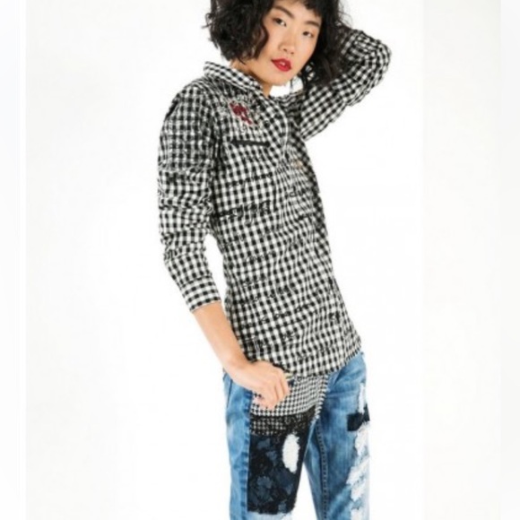 Desigual plaid black/white embroidery details, roll tap sleeves Size M - Picture 11 of 17